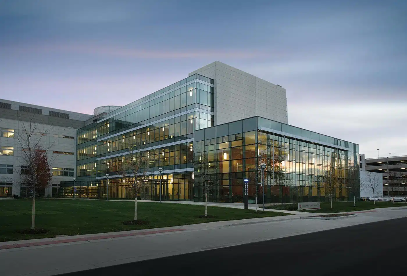 Loyola University Chicago Marcella Niehoff School of Nursing Buidling