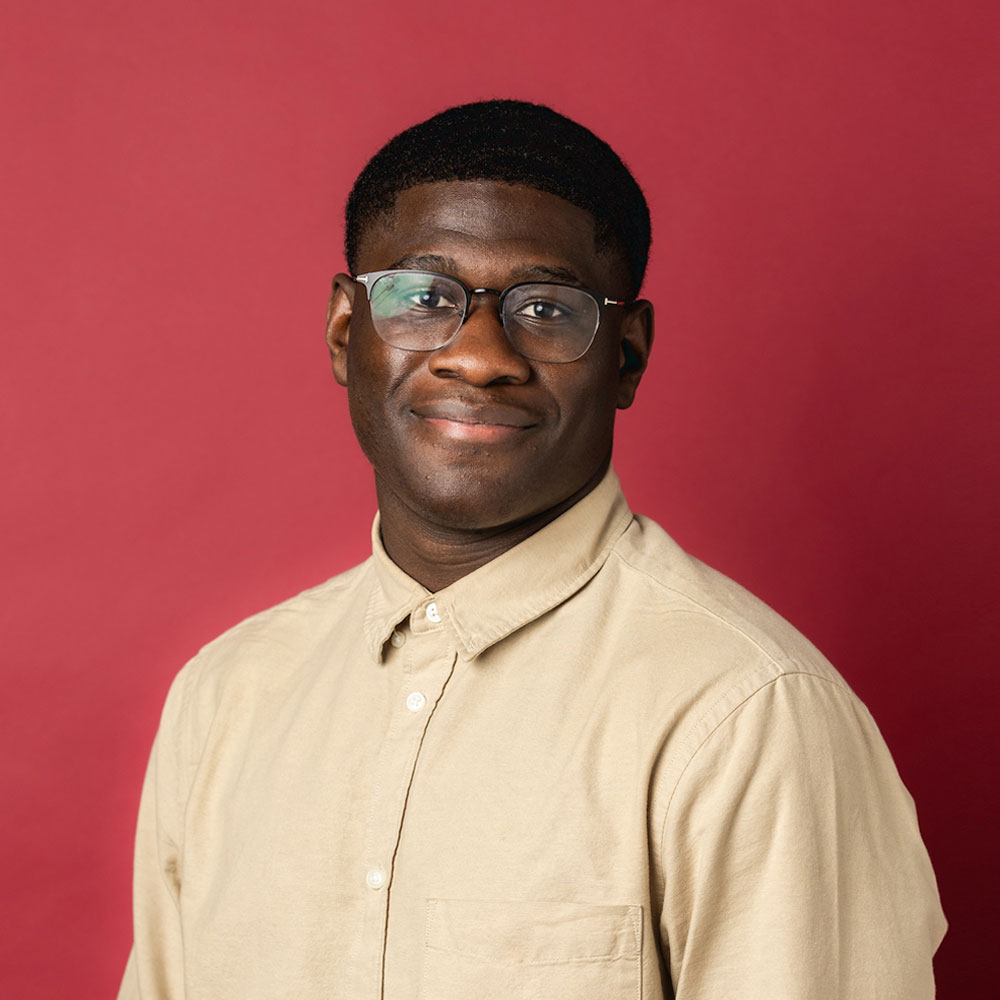 2023 President's Medallion recipient Jonathan Larbi a Loyola University Chicago Arrupe College student